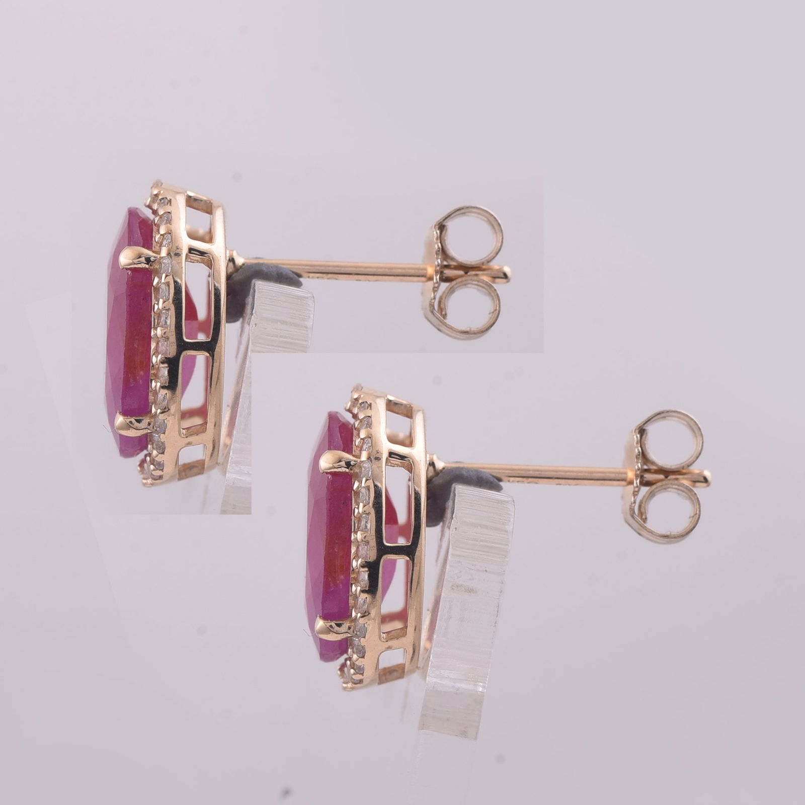 5.22 Ct Oval Ruby 9K Gold Earrings - 4