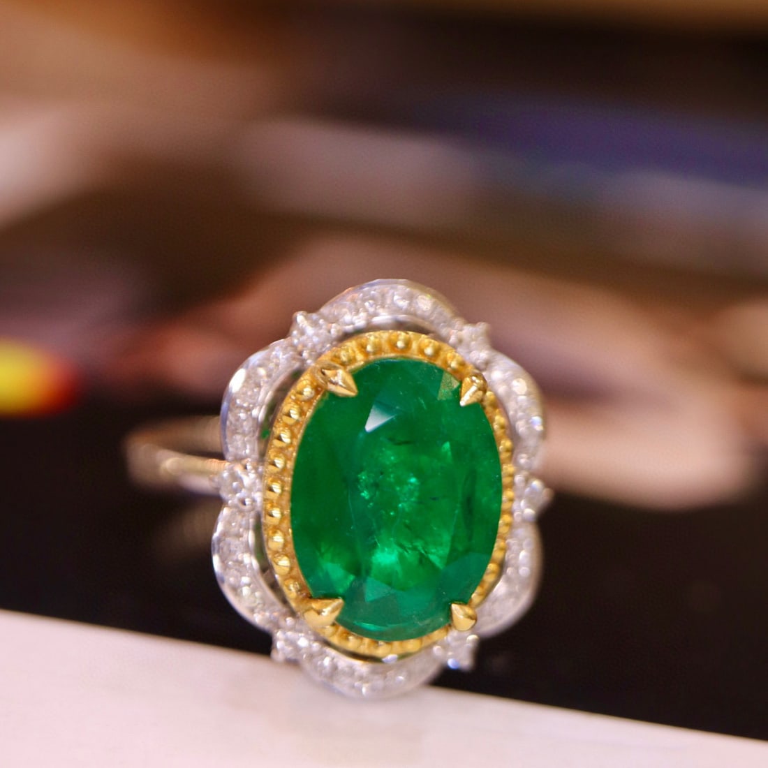 14K GOLD 3.51 CTW VIVID GREEN NATURAL EMERALD & DIAMOND RING - 8