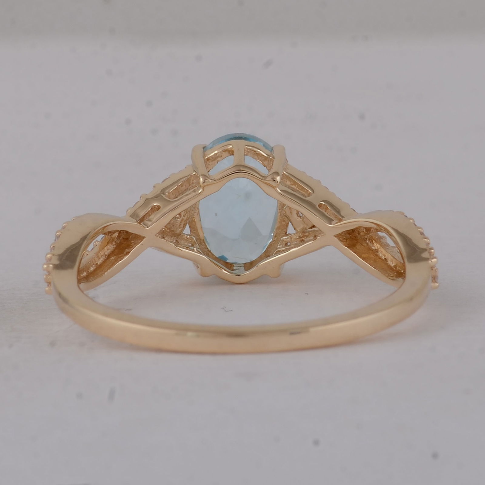 1.60 Ct Oval Blue Topaz 9K Gold Ring - 3