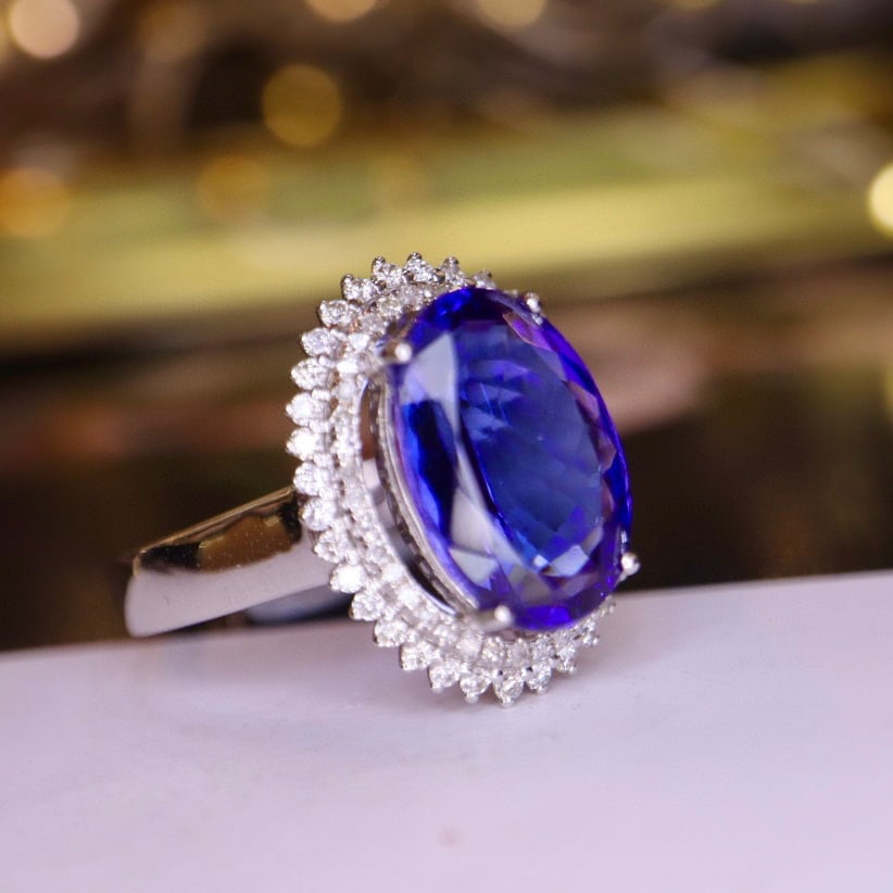 14K GOLD 3.49 CTW NATURAL TANZANITE & DIAMOND RING - 2