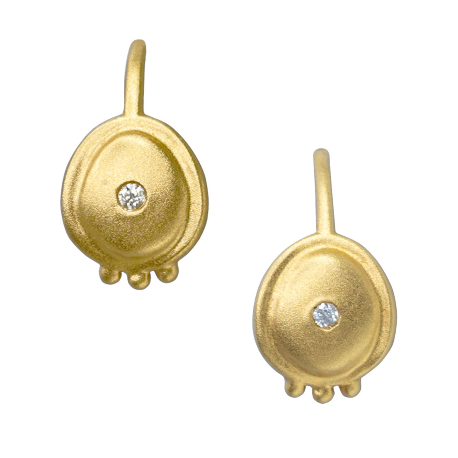 Oro 18K Gold Diamond Hook Earring: Title:Oro 18K Gold Diamond Hook Earring Description:A whisper of starlight for your every day. These luminous gold earrings catch the light like a night sky in motion, their subtle sparkle recalling c