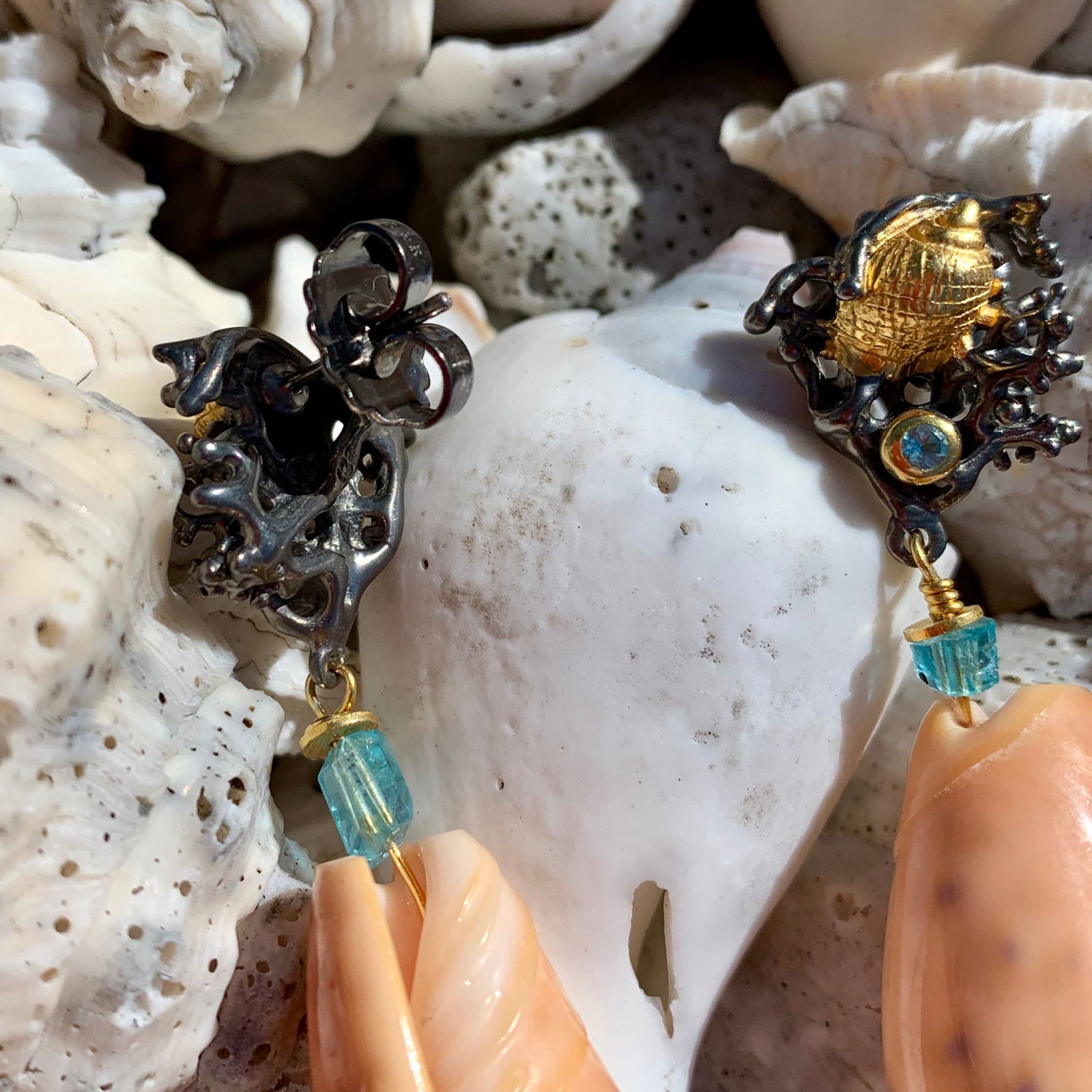 Pink Olive and Apatite Pierced Earrings - 2