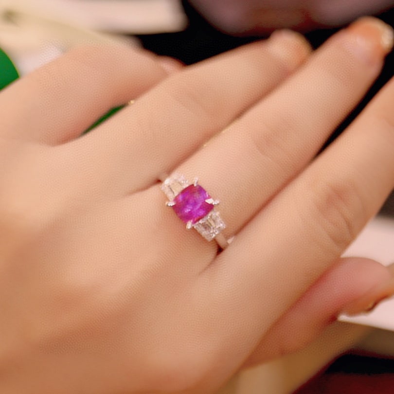 14K GOLD 3.22 CTW NATURAL SAPPHIRE & DIAMOND RING - 9