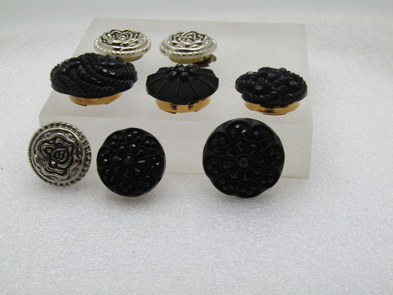 Vintage 10kt Graduated Pearl Necklace, Diamond Clasp, 1940's or earlier - 2