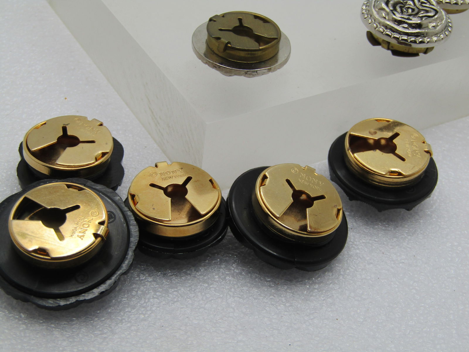 Vintage 10kt Graduated Pearl Necklace, Diamond Clasp, 1940's or earlier - 6