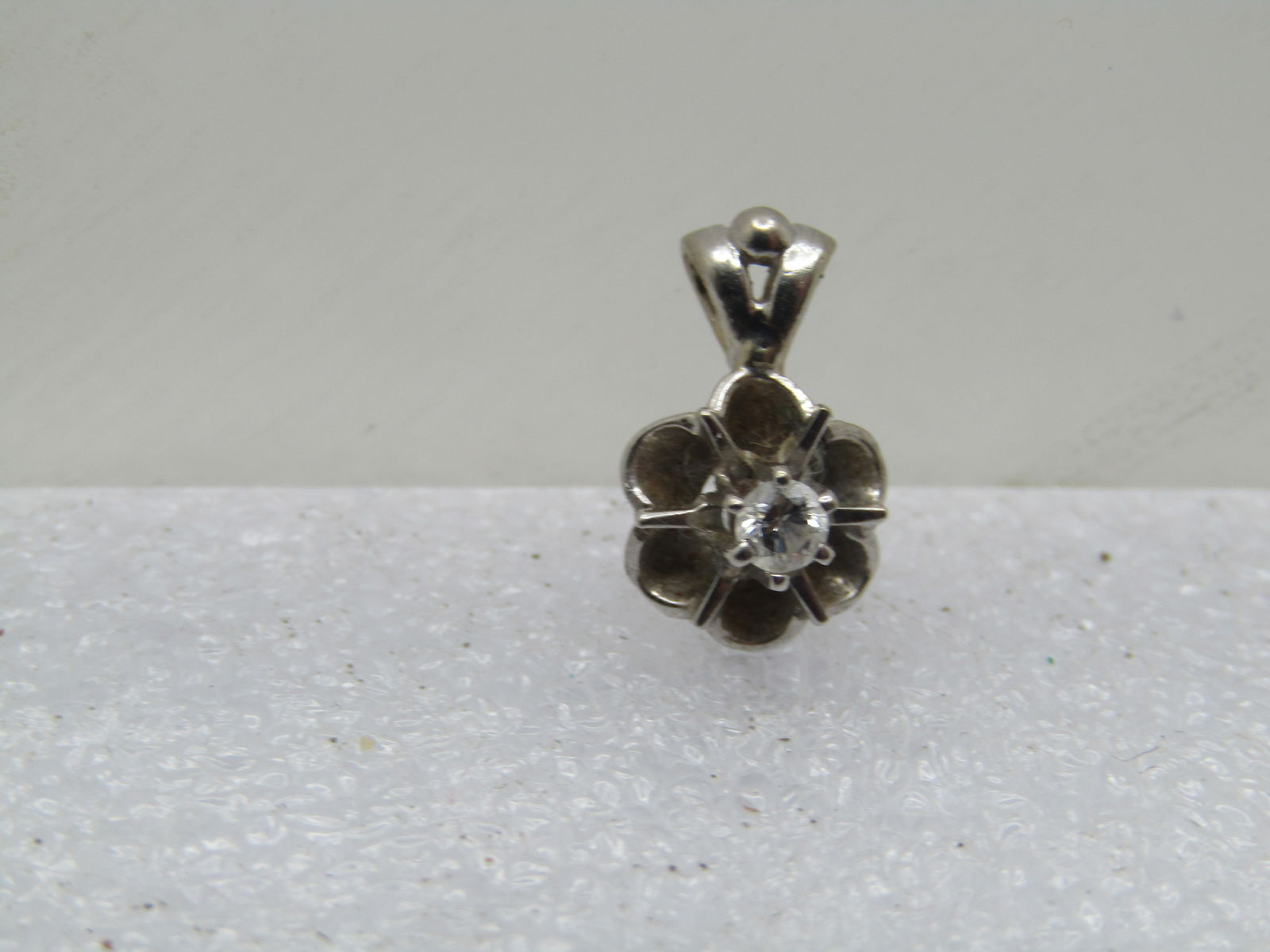 Vintage 14kt Diamond Blossom Pendant, .10 CTW, 1970's - 3