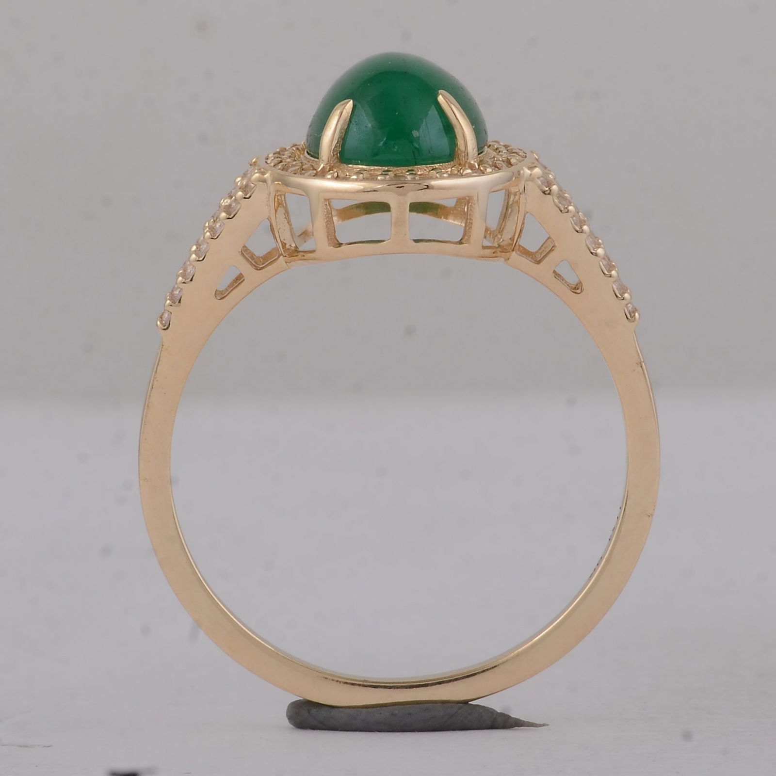 2.31 Ct Oval Emerald 9K Gold Ring - 3