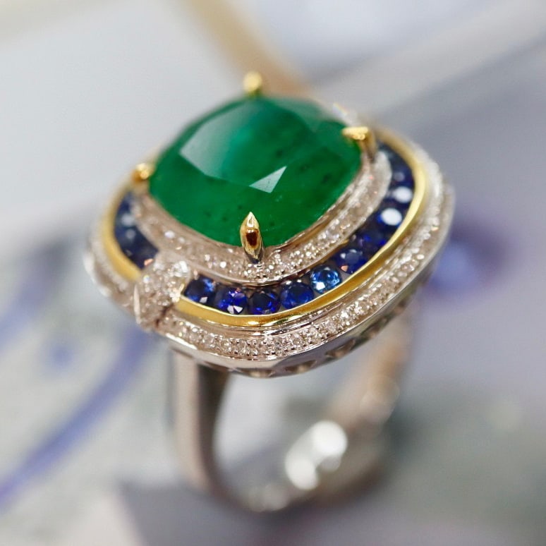 14K GOLD 5.27 CTW VIVID GREEN NATURAL EMERALD & DIAMOND RING - 6