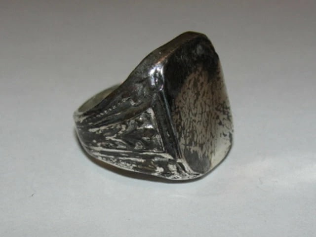 Large Square Shaped Antiqued Sterling Silver Signet Ring Alberto Juan - 3