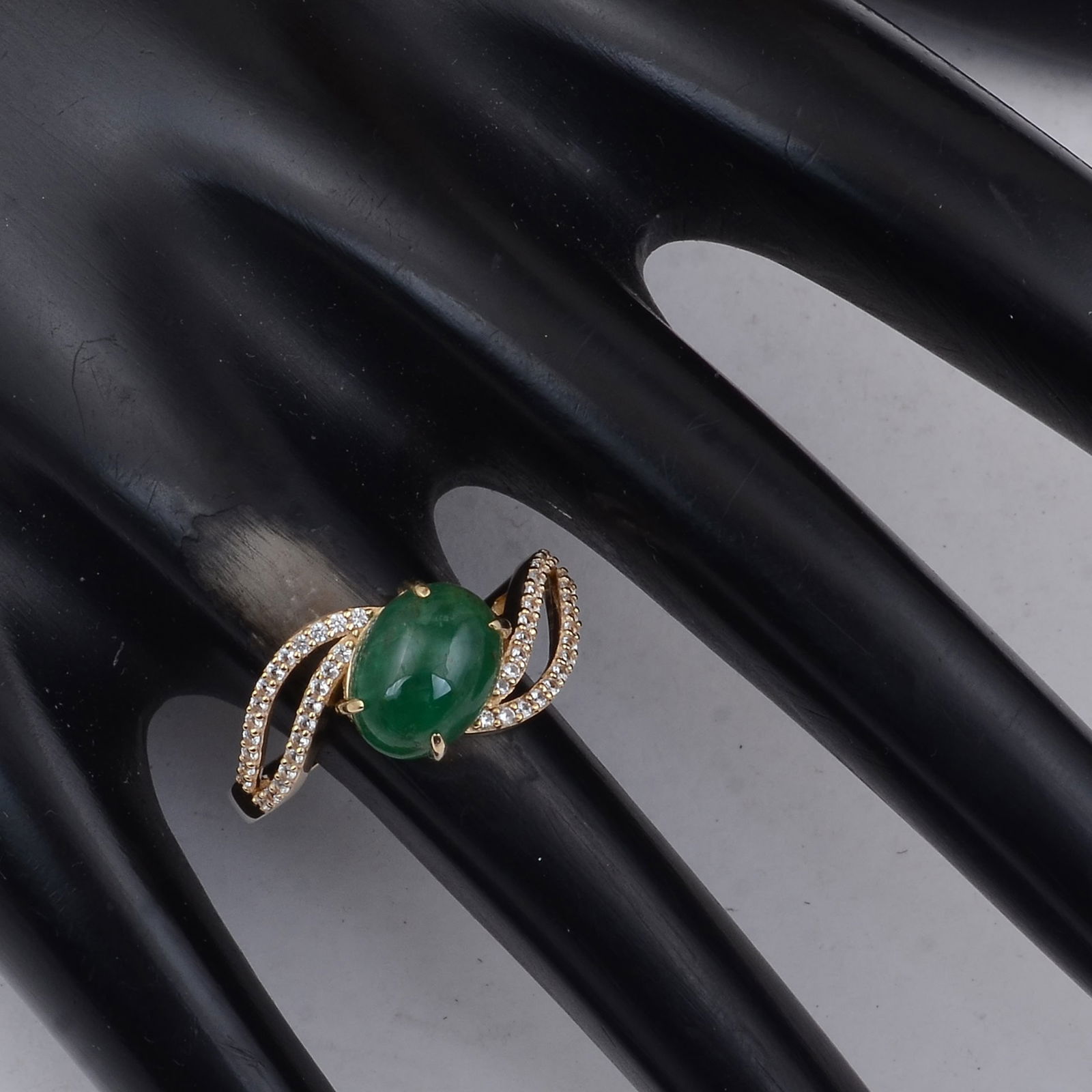 2.32 Ct Oval Emerald 9K Gold Ring - 2