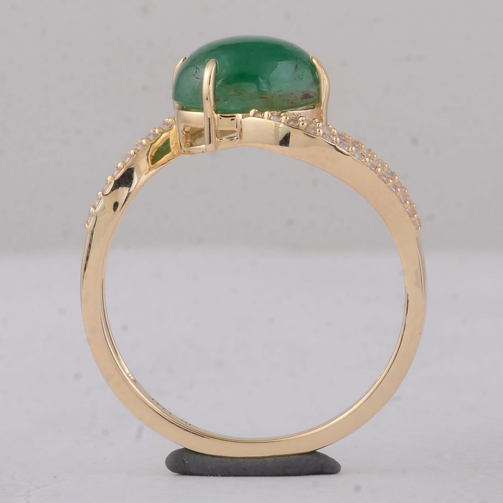 2.32 Ct Oval Emerald 9K Gold Ring - 3