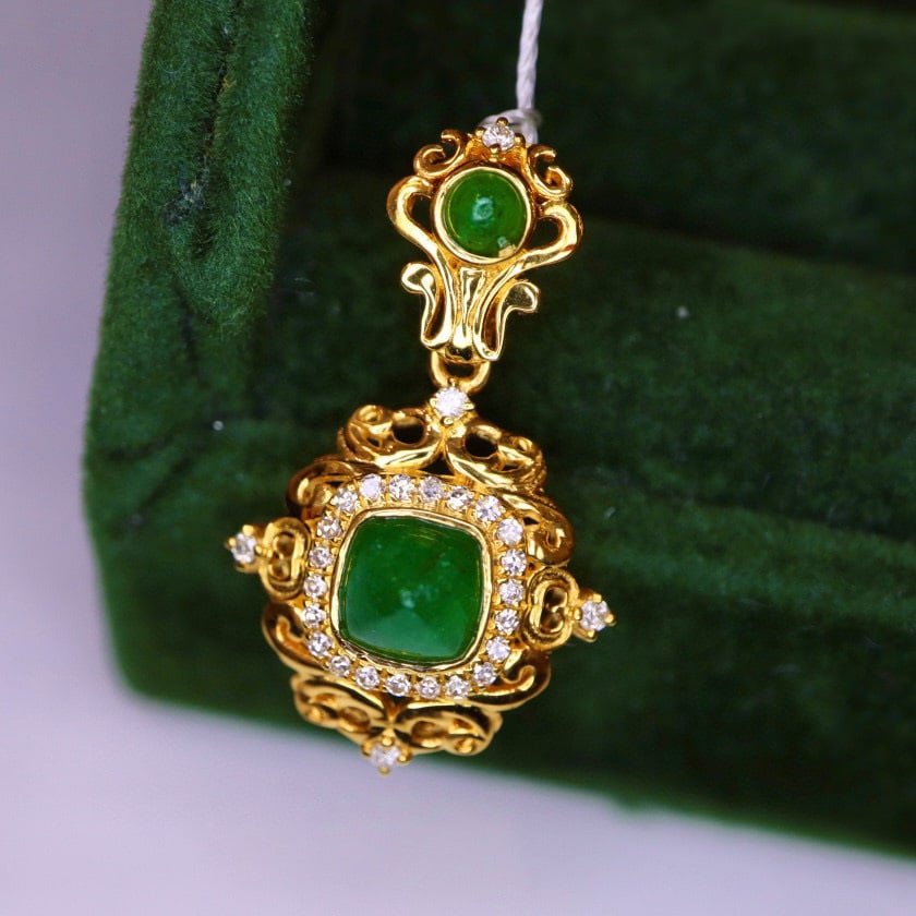 14K GOLD 0.77 CTW VIVID GREEN NATURAL EMERALD & DIAMOND PENDANT - 2