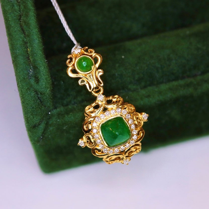 14K GOLD 0.77 CTW VIVID GREEN NATURAL EMERALD & DIAMOND PENDANT - 3