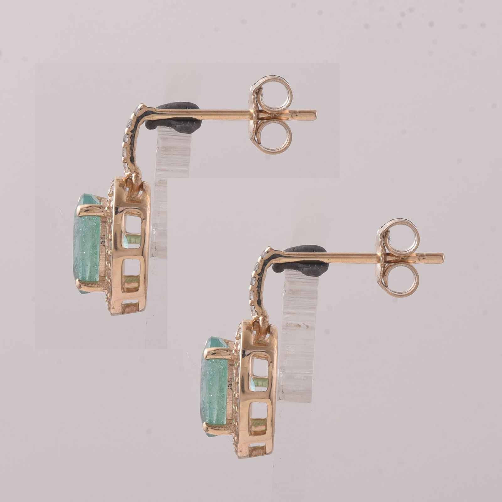 1.73 Ct Oval Emerald 9K Gold Earrings - 2