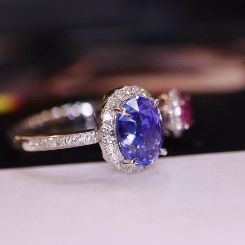 14K GOLD 2.26 CTW NATURAL SAPPHIRE & SAPPHIRE & DIAMOND RING - 2