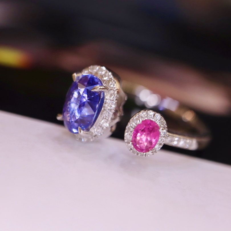 14K GOLD 2.26 CTW NATURAL SAPPHIRE & SAPPHIRE & DIAMOND RING - 3