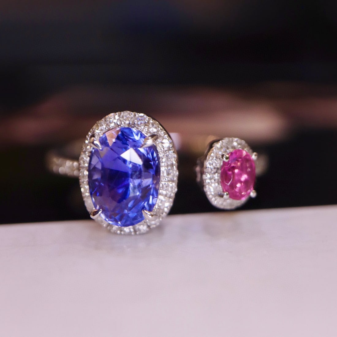 14K GOLD 2.26 CTW NATURAL SAPPHIRE & SAPPHIRE & DIAMOND RING - 6