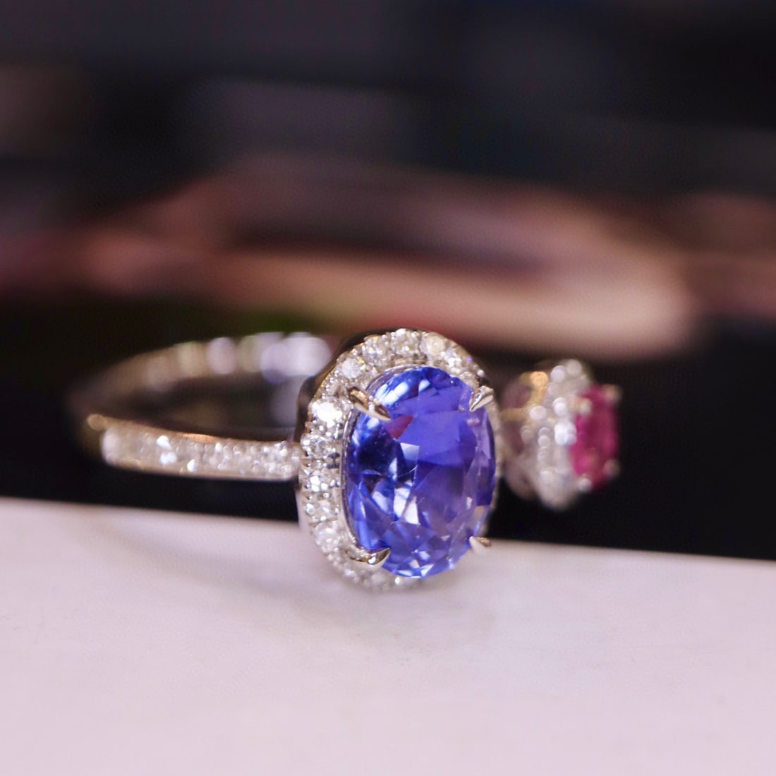 14K GOLD 2.26 CTW NATURAL SAPPHIRE & SAPPHIRE & DIAMOND RING - 7