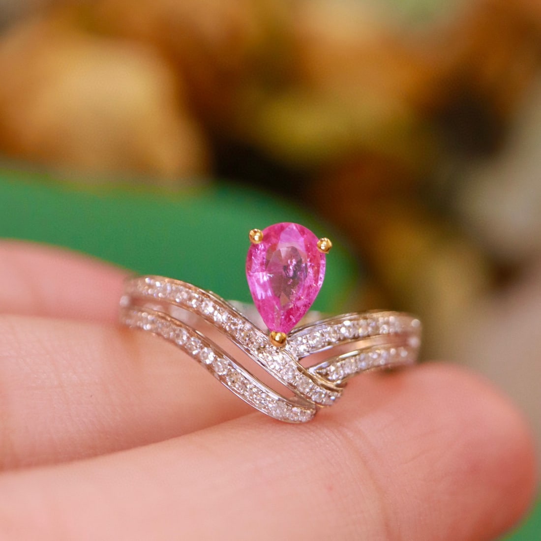 14K GOLD 0.78 CTW NATURAL SAPPHIRE & DIAMOND RING - 4