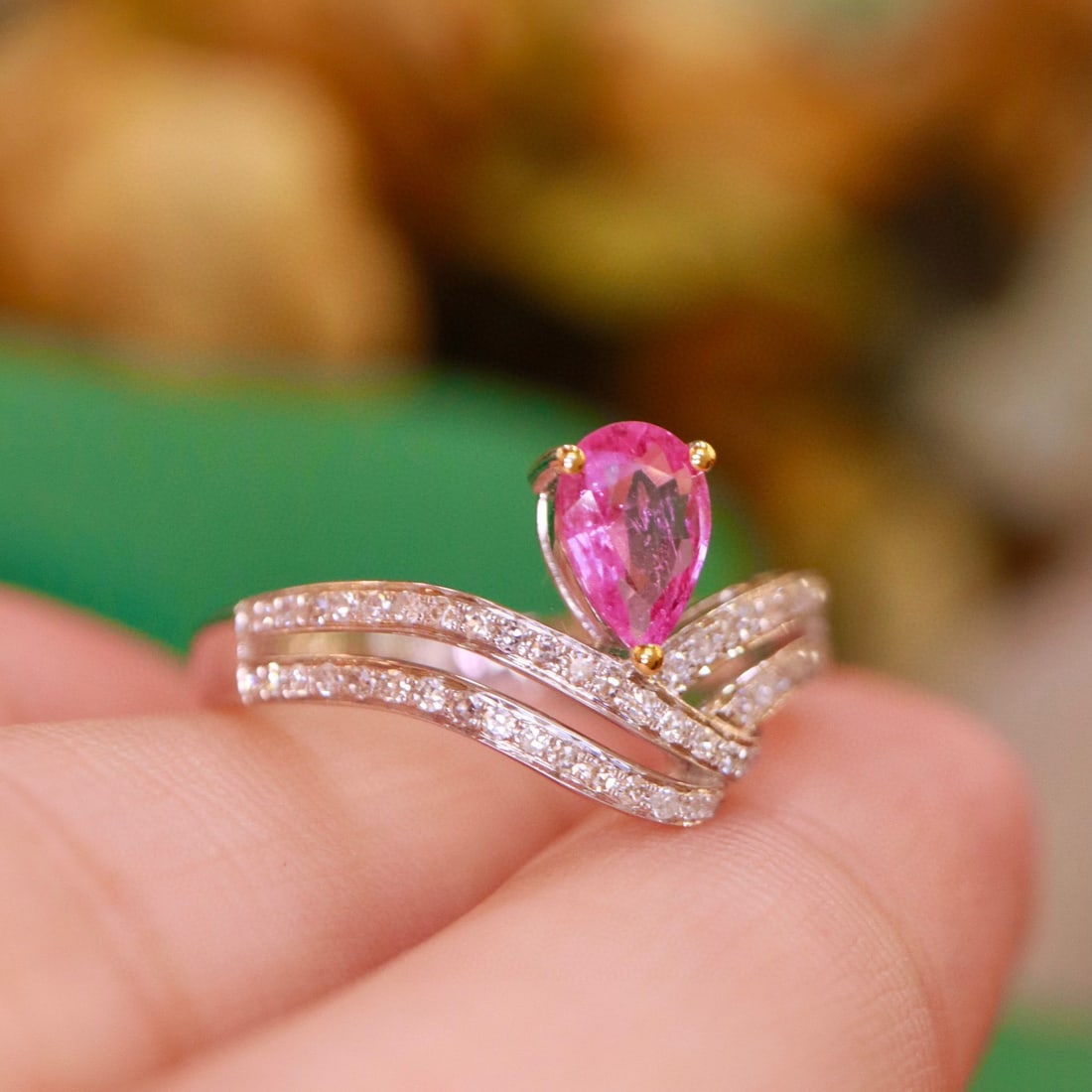 14K GOLD 0.78 CTW NATURAL SAPPHIRE & DIAMOND RING - 5