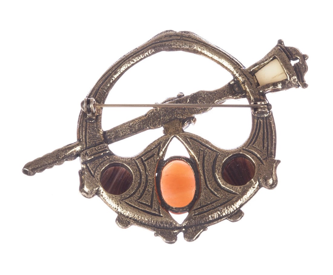 Miracle Scottish Agate Glass Penannular Brooch - 4