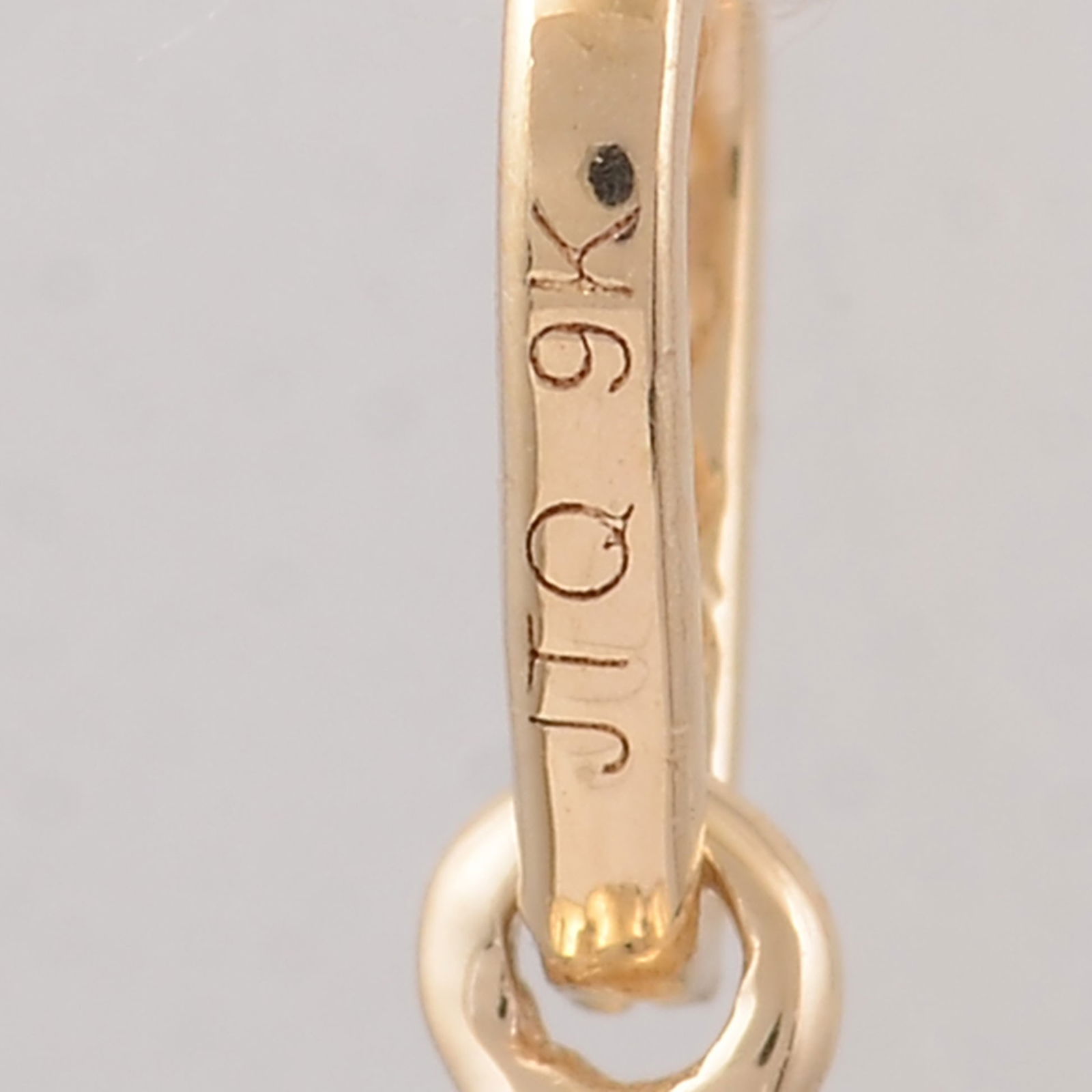 2.48 Ct Oval Sapphire 9K Gold Pendant - 5