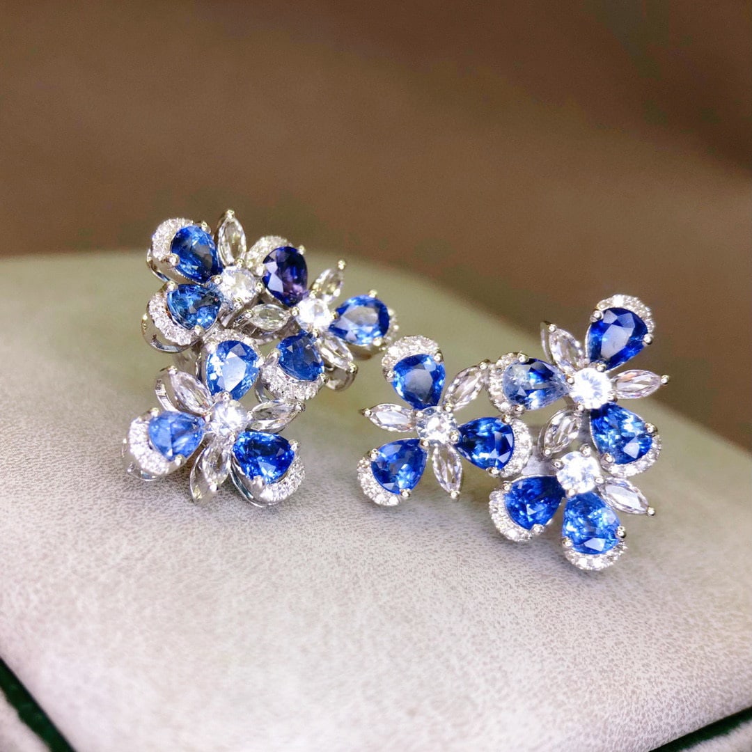 14K GOLD 5.62 CTW NATURAL SAPPHIRE & DIAMOND EARRINGS - 3