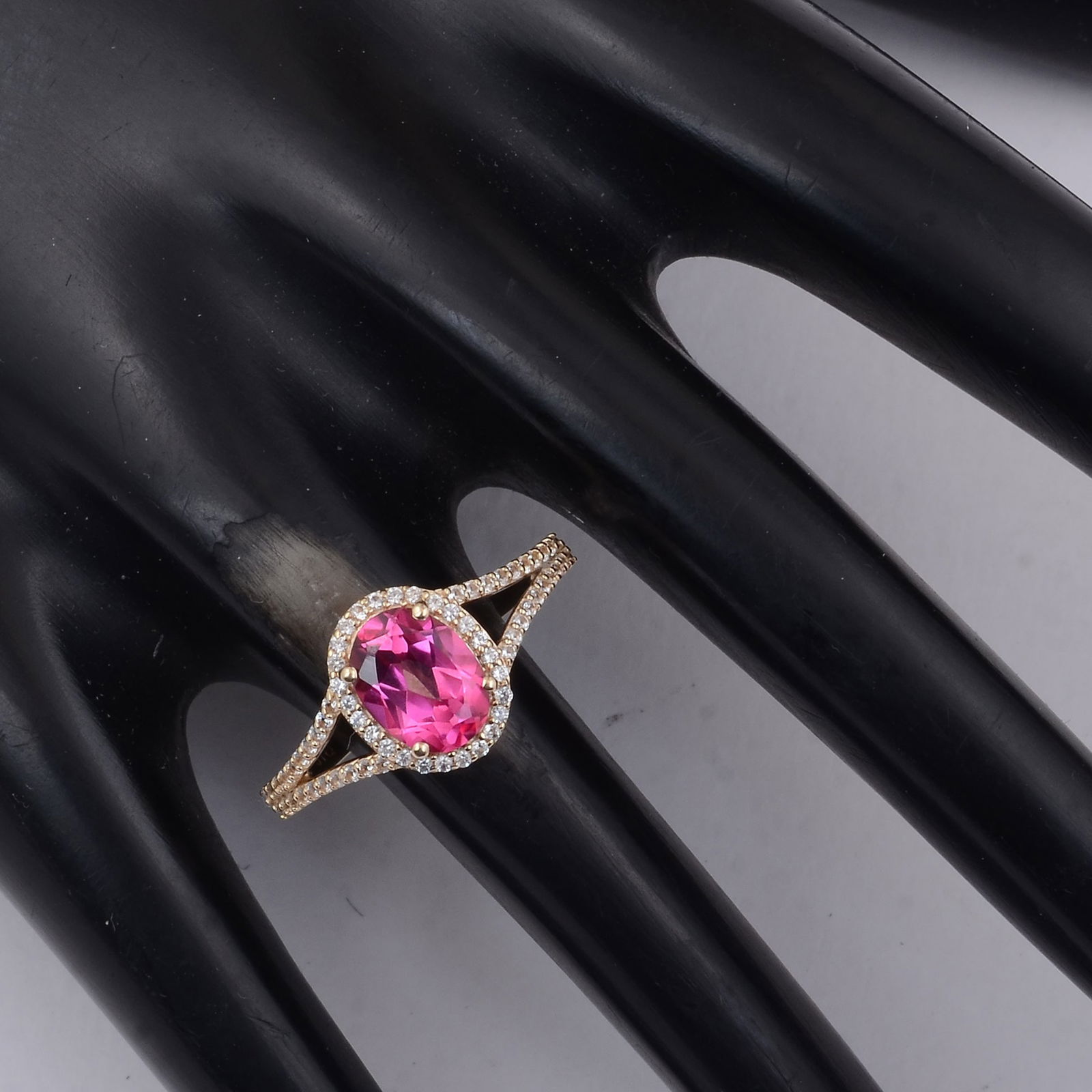 1.91 Ct Oval Pink Topaz 9K Gold Ring - 2