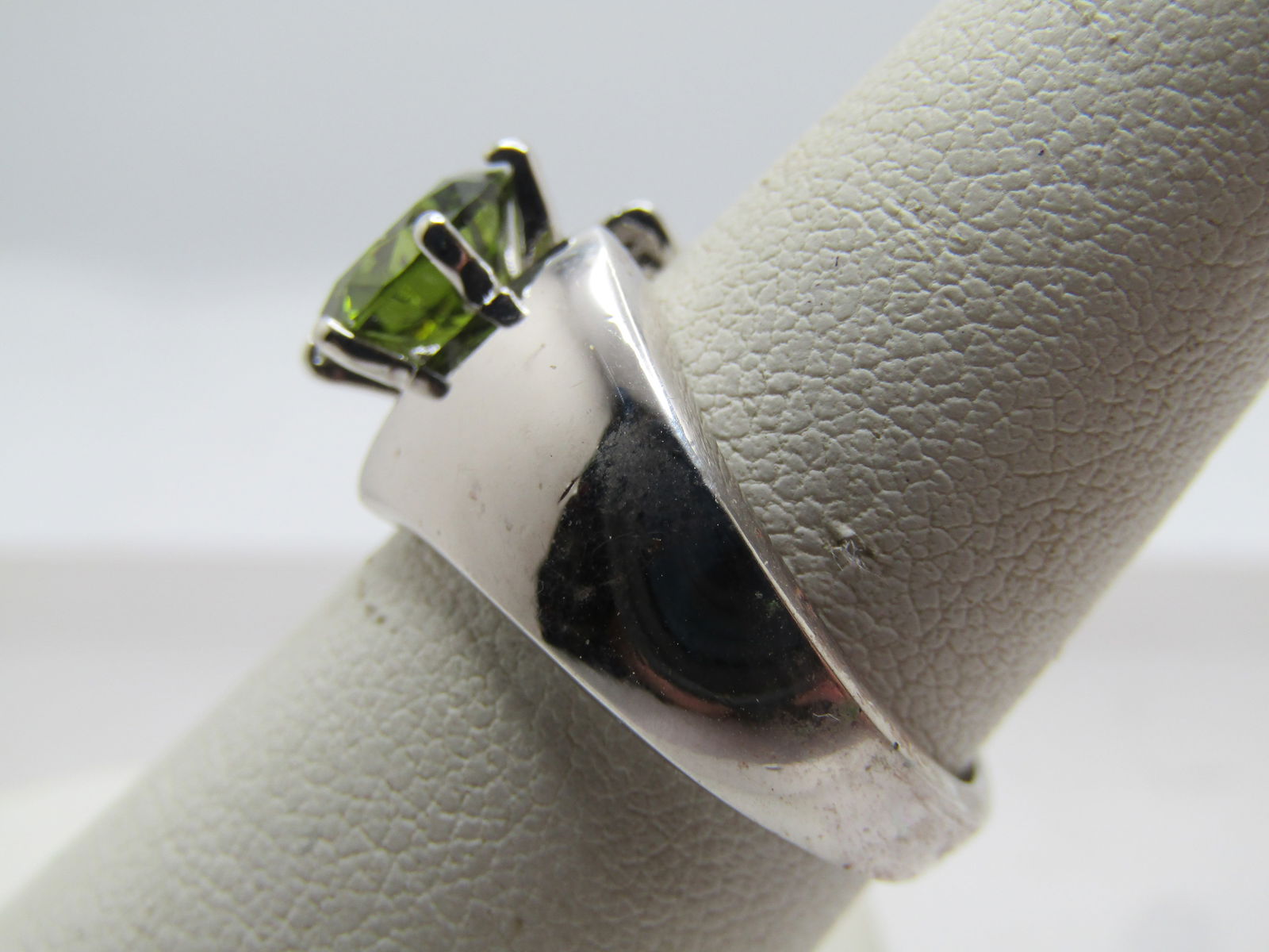 Vintage Dark Green Stone Ring, Sz. 7.5, Silver Tone, 1980's-1990's - 2