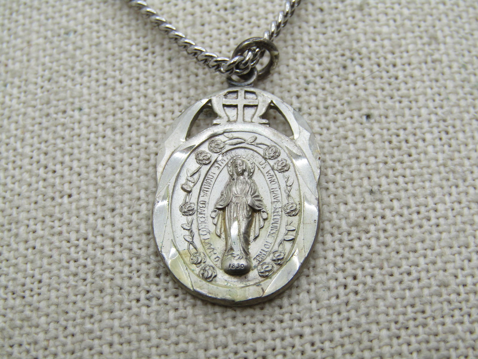 Vintage Sterling Blessed Mother Metal Necklace 24", Unisex, 1960's-1970's - 3