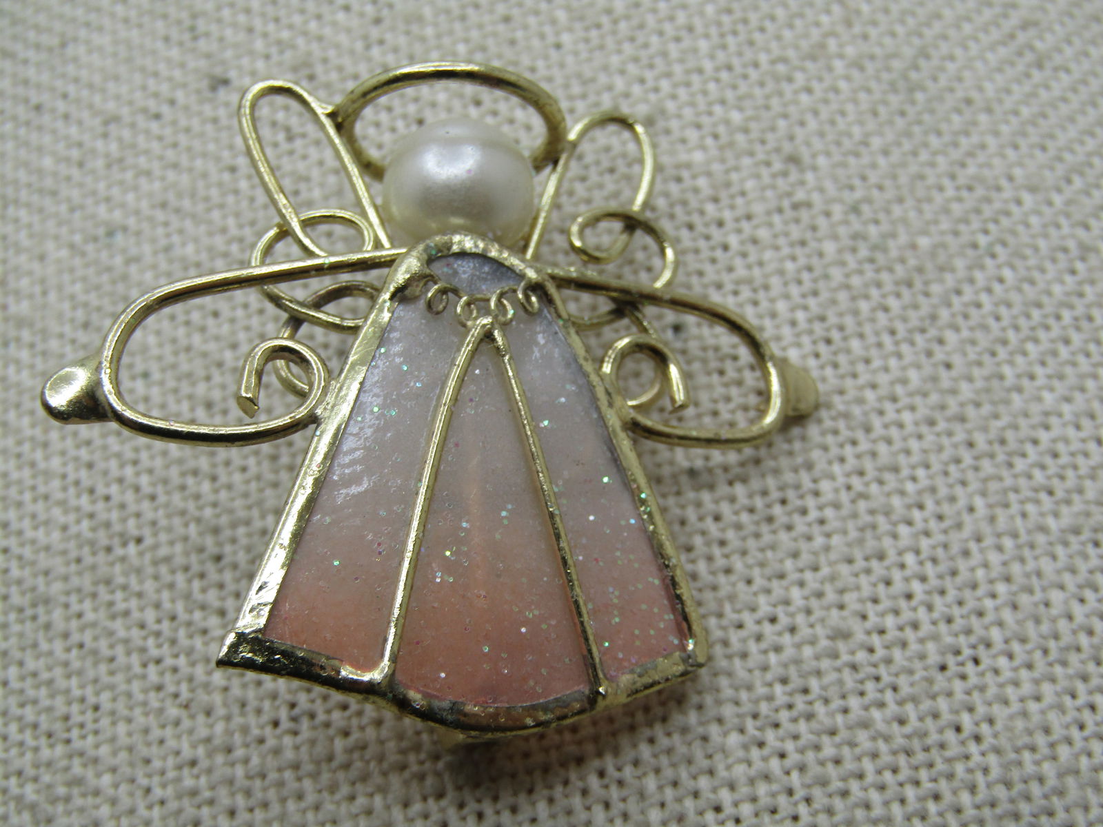 Vintage Scrolled Shell Angel Brooch, Faux Pearl, 1980's - 2