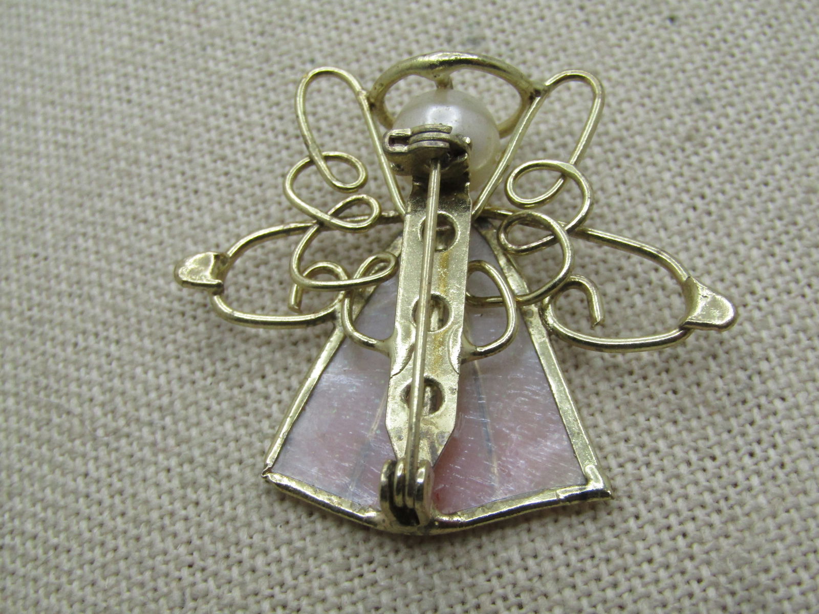 Vintage Scrolled Shell Angel Brooch, Faux Pearl, 1980's - 5