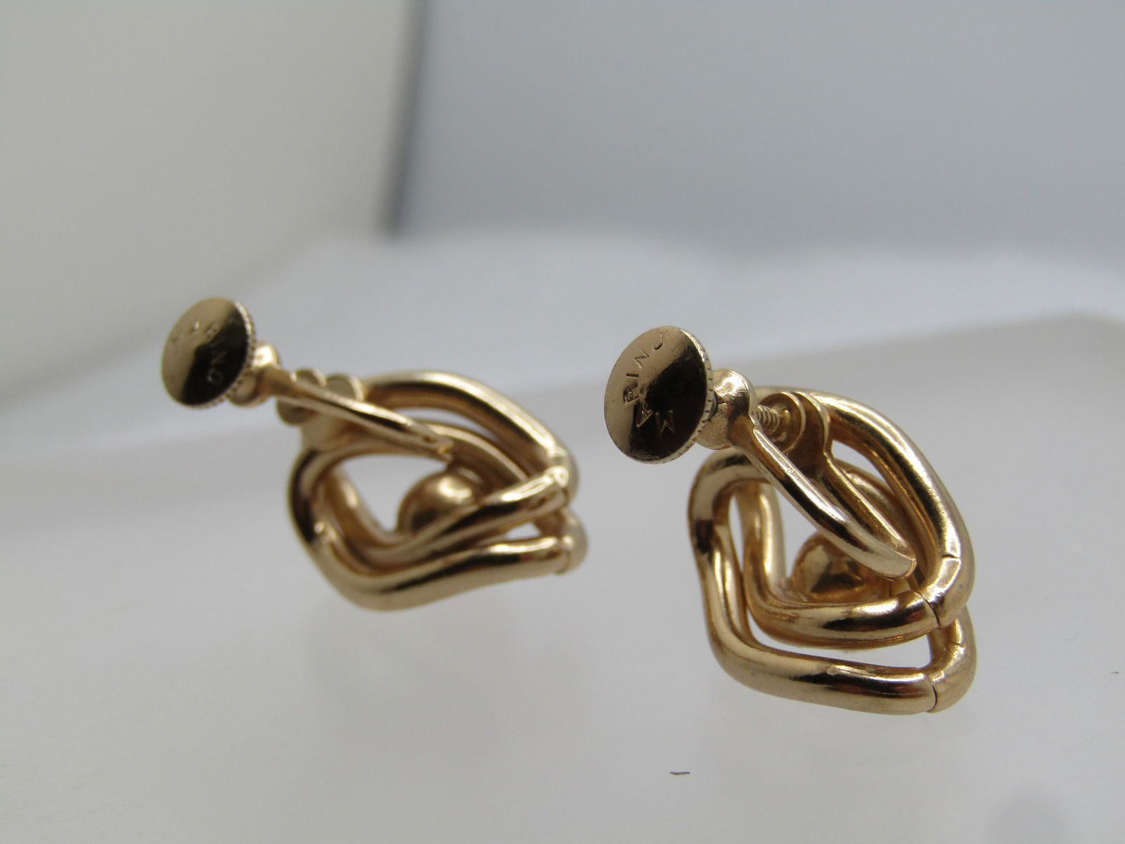 Vintage Bead And Link Screwback Earrings, Marino, 1960. - 7