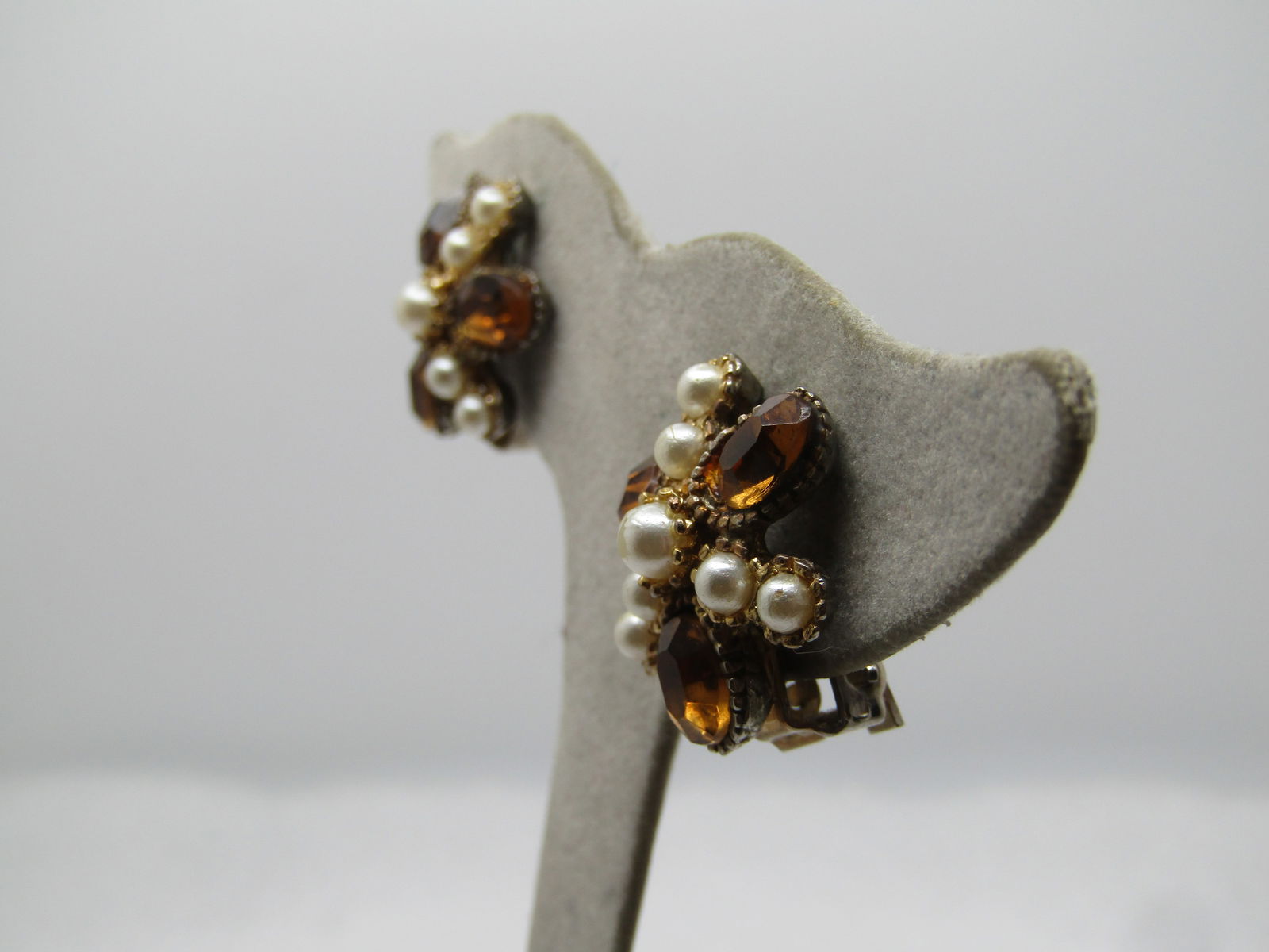 Vintage Faux Pearl Brown Rhinestone Earrings, Clip, 1950's-1960's. - 2