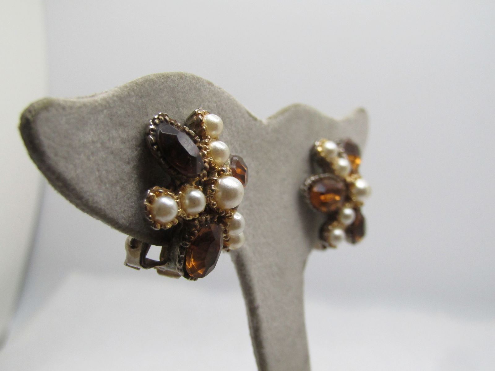 Vintage Faux Pearl Brown Rhinestone Earrings, Clip, 1950's-1960's. - 3