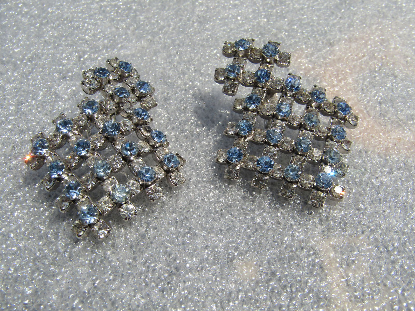Vintage Blue & Clear Open Raised Grid Earrings, Screwback, 1960's - 2