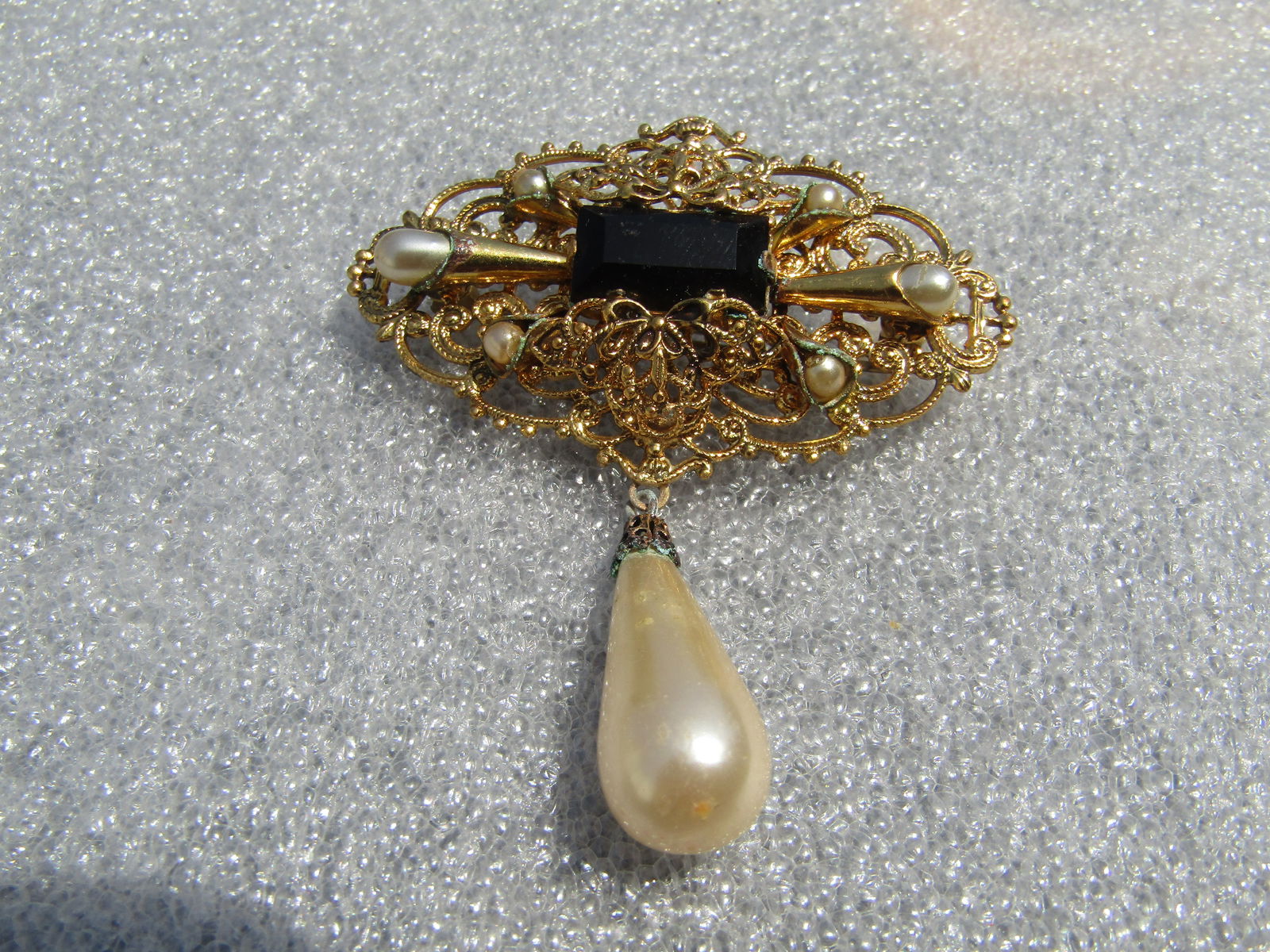Vintage Filigree Faux Pearl/Black Stone Brooch, Drop Pearl, 1970's-1980's - 2