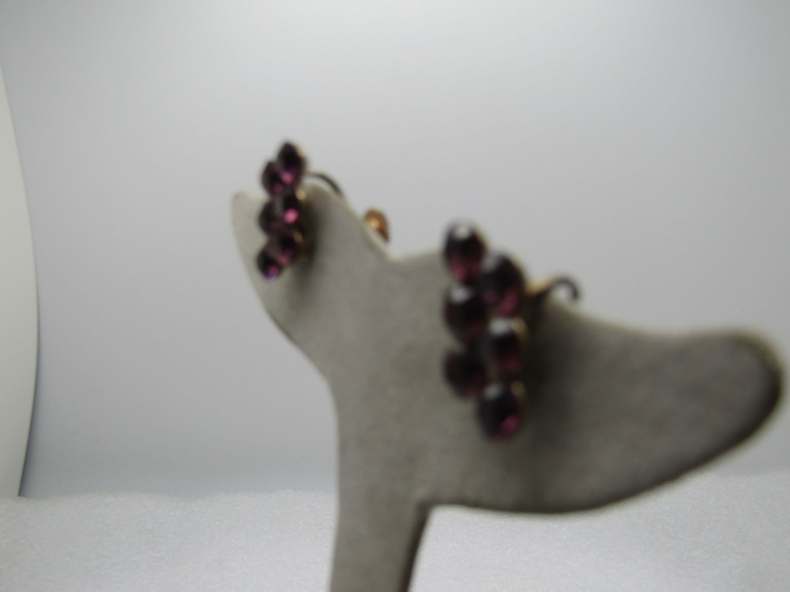 Vintage Purple Rhinestone Cluster Earrings Screwback 1940's-1950's. - 2