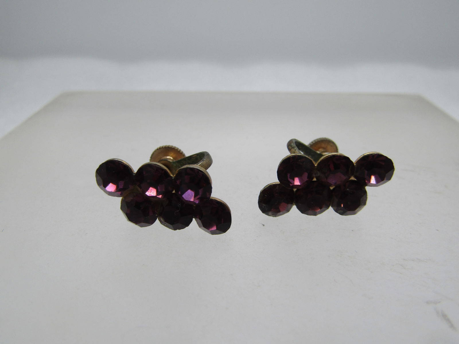 Vintage Purple Rhinestone Cluster Earrings Screwback 1940's-1950's. - 5