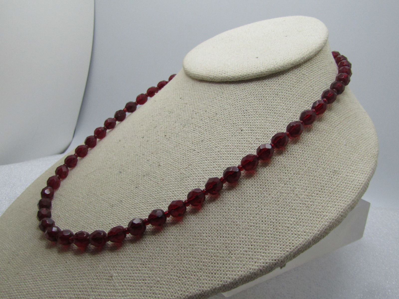 Vintage Red Faceted Beaded Necklace, 18", 1960's-1970's - 2