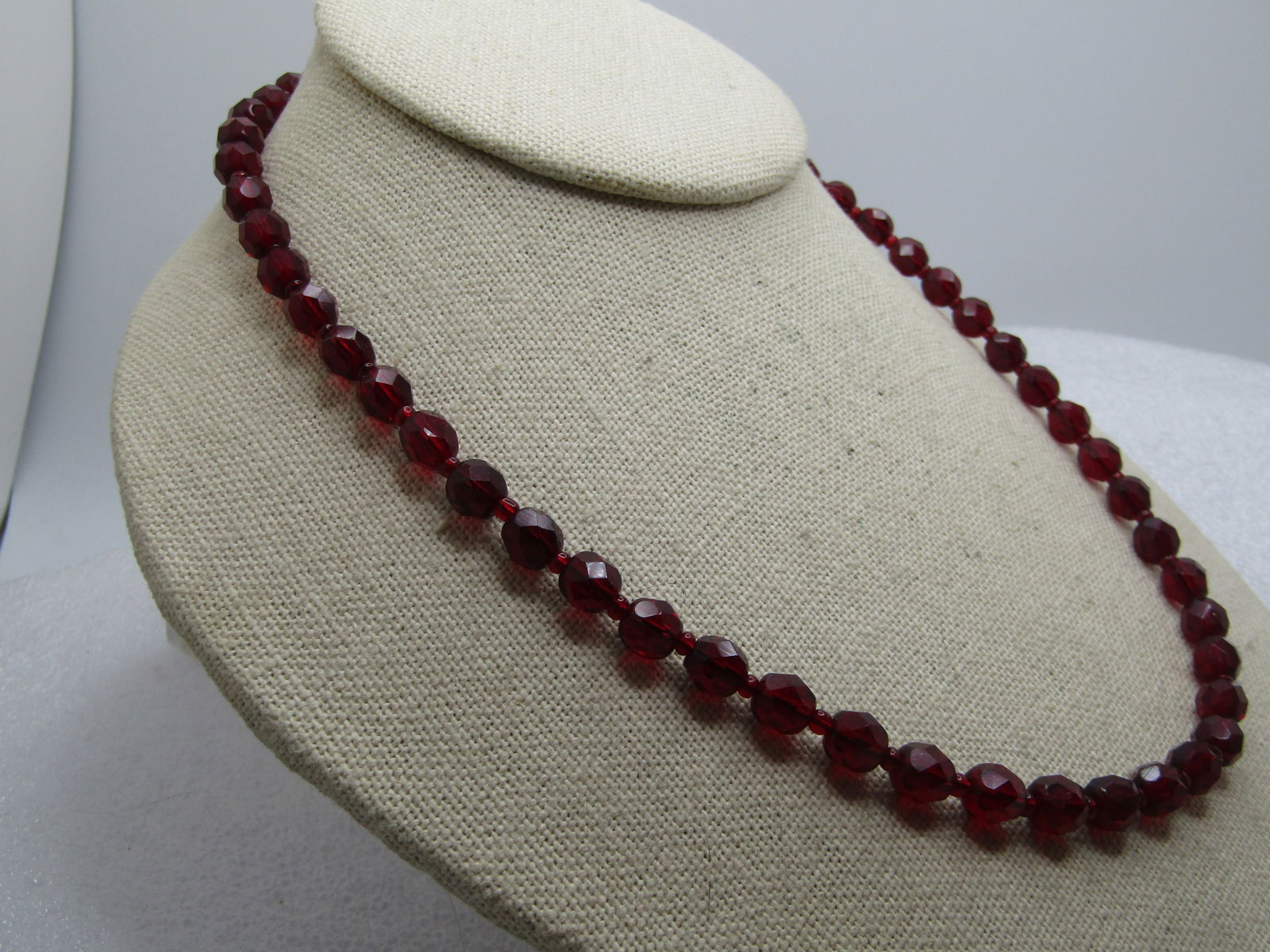 Vintage Red Faceted Beaded Necklace, 18", 1960's-1970's - 3
