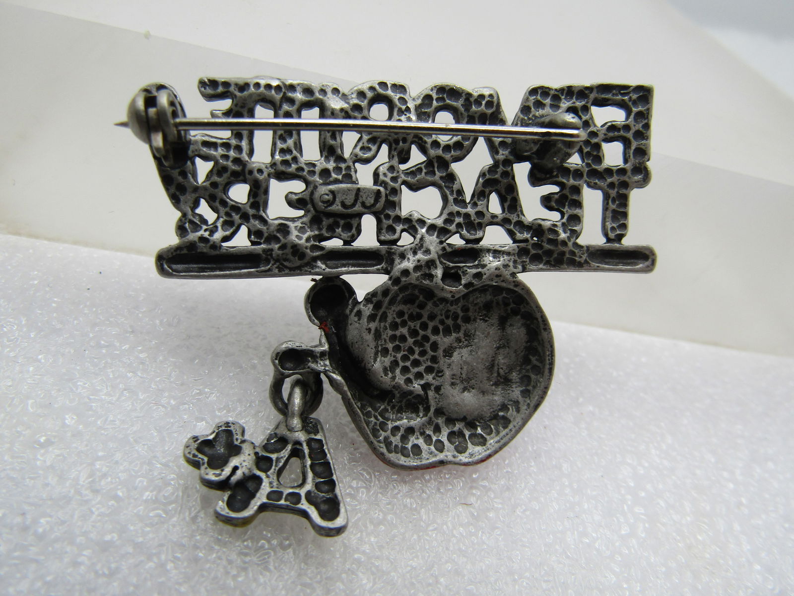 Vintage Favorite Teacher Brooch, Dangling Charms. Signed JJ 1980's-1990's - 4