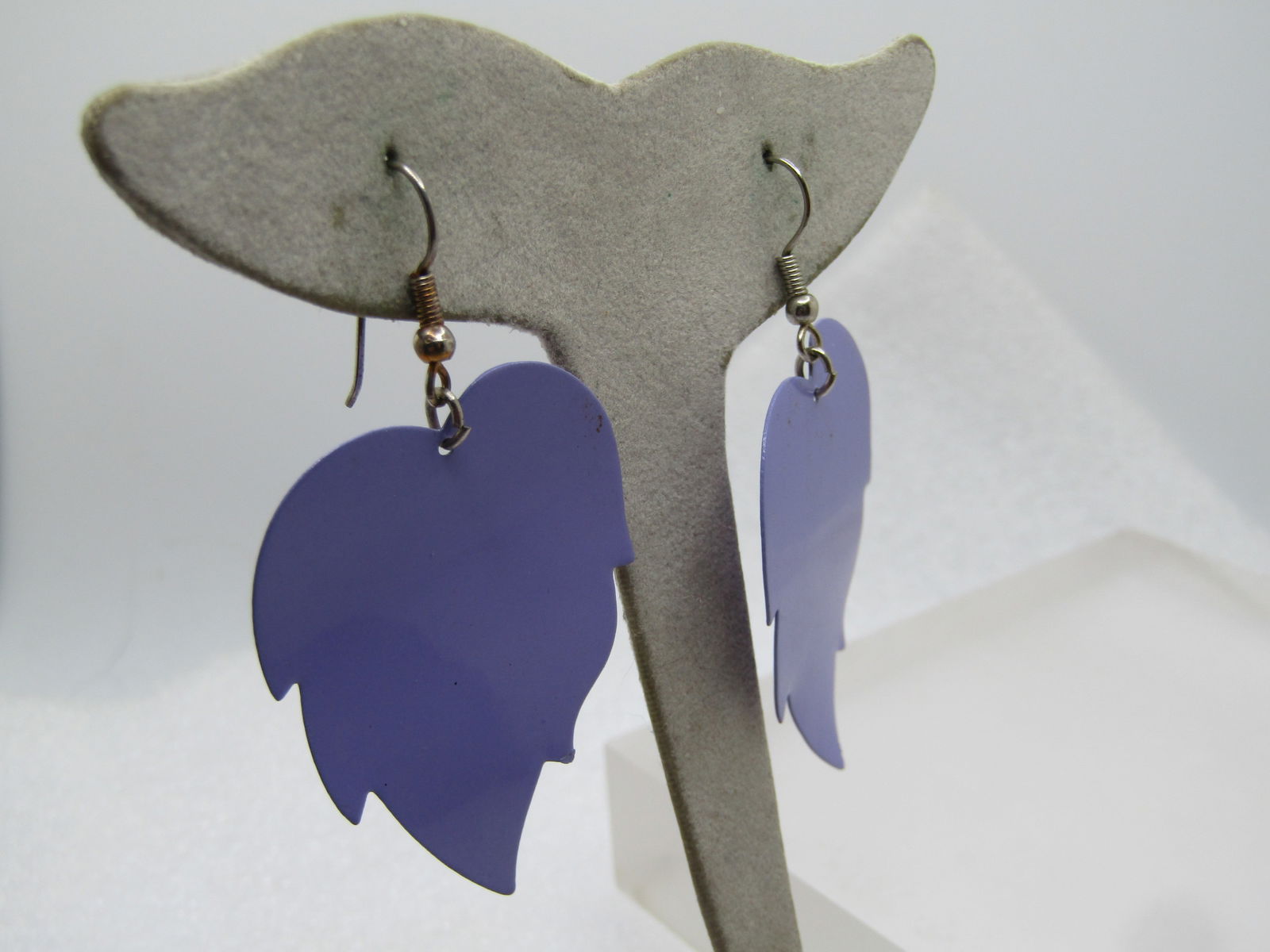 Vintage Lavender Enameled Leaf Earrings, Pierced, Dangle, 1960's - 3