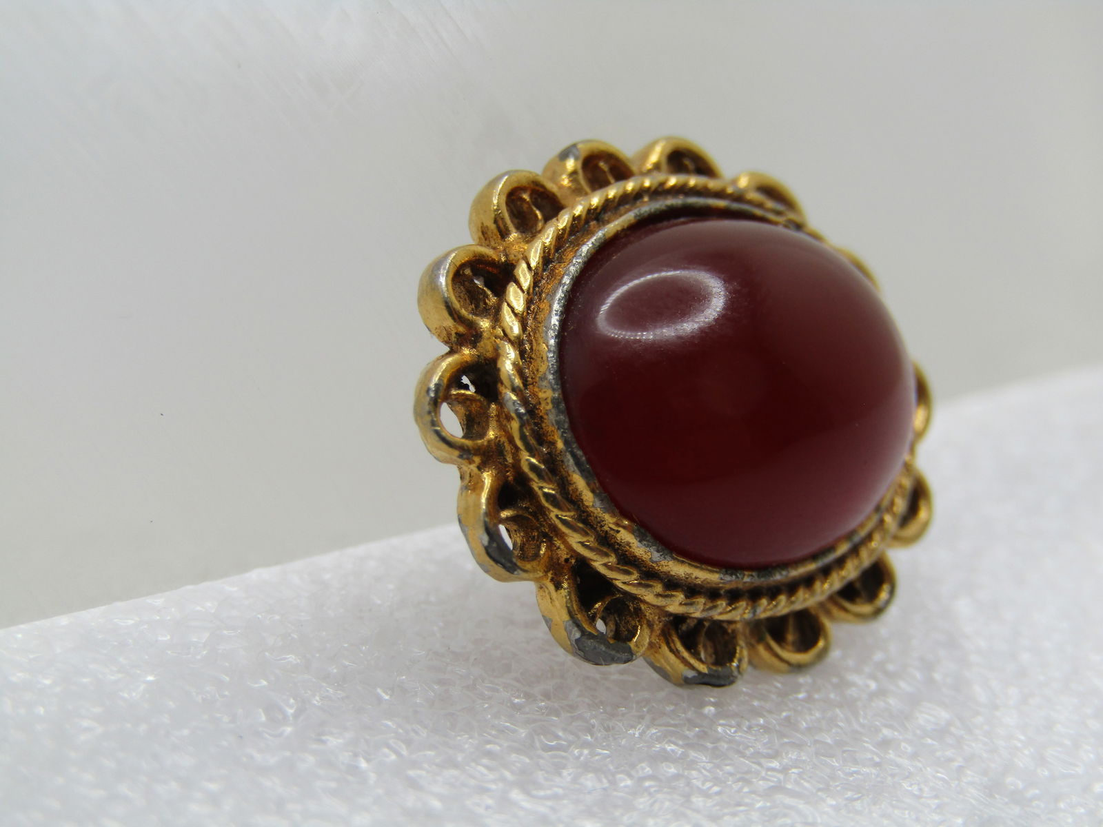 Vintage Carnelian Colored Glass Oval Scalloped Brooch, 1960's-1970's - 3