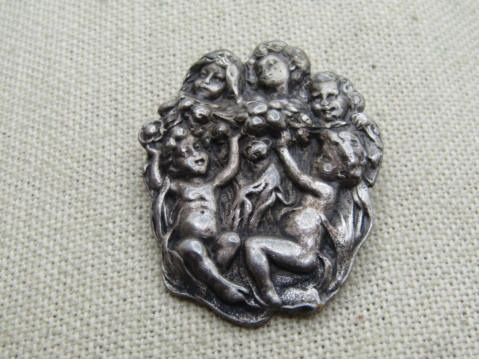 Vintage Pewter Cherub/Children Brooch, 1960's-1970's - 3