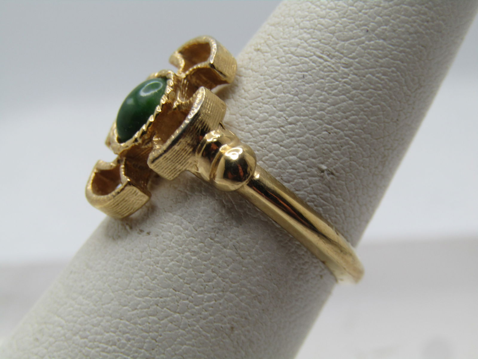 Vintage Avon Baroness Faux Jade Ring, Adj. Sz. 5.5-7. 1970's - 3