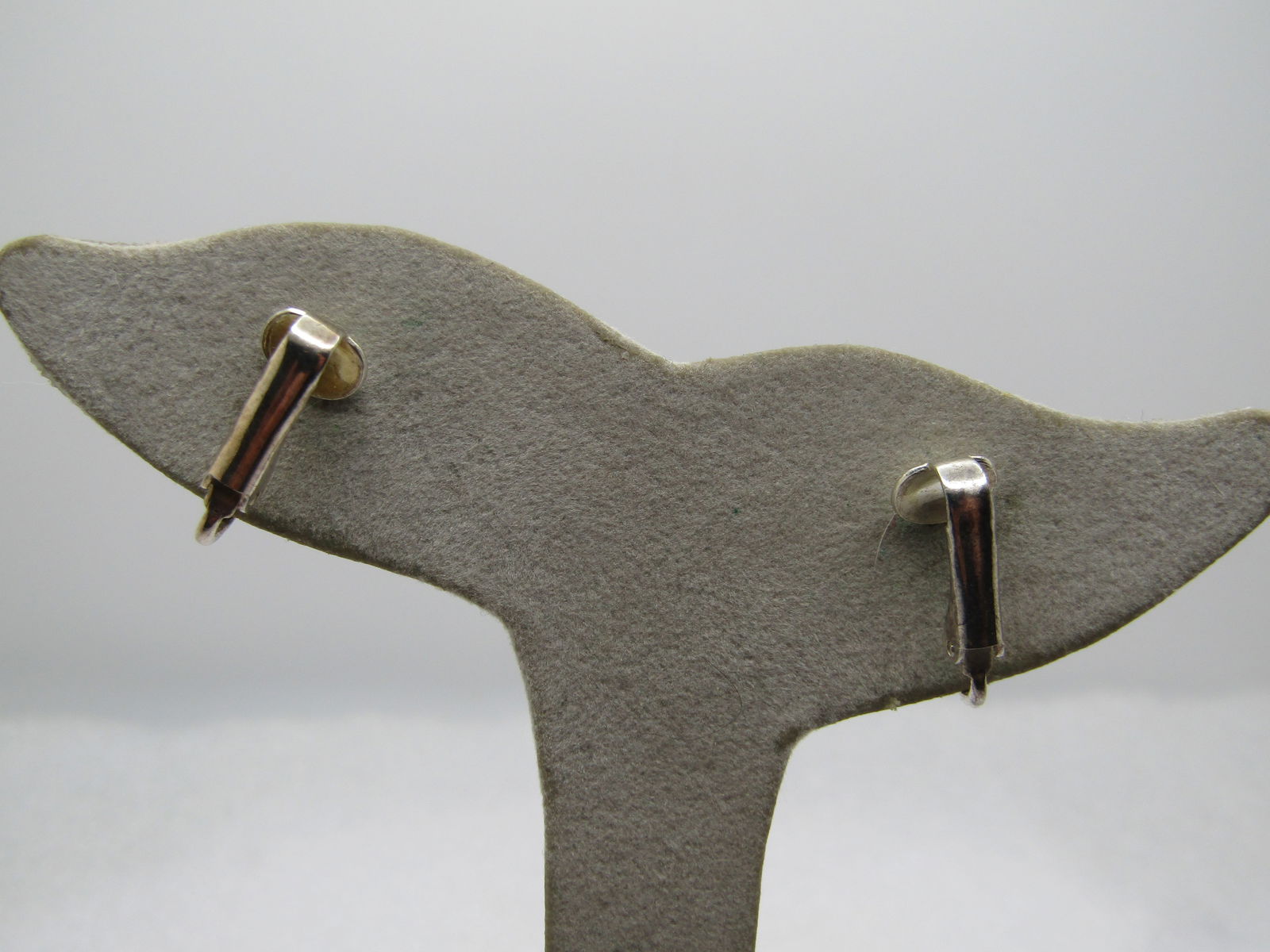 Vintage Clear Rhinestone Cluster Earrings, Clip, 1960. - 4