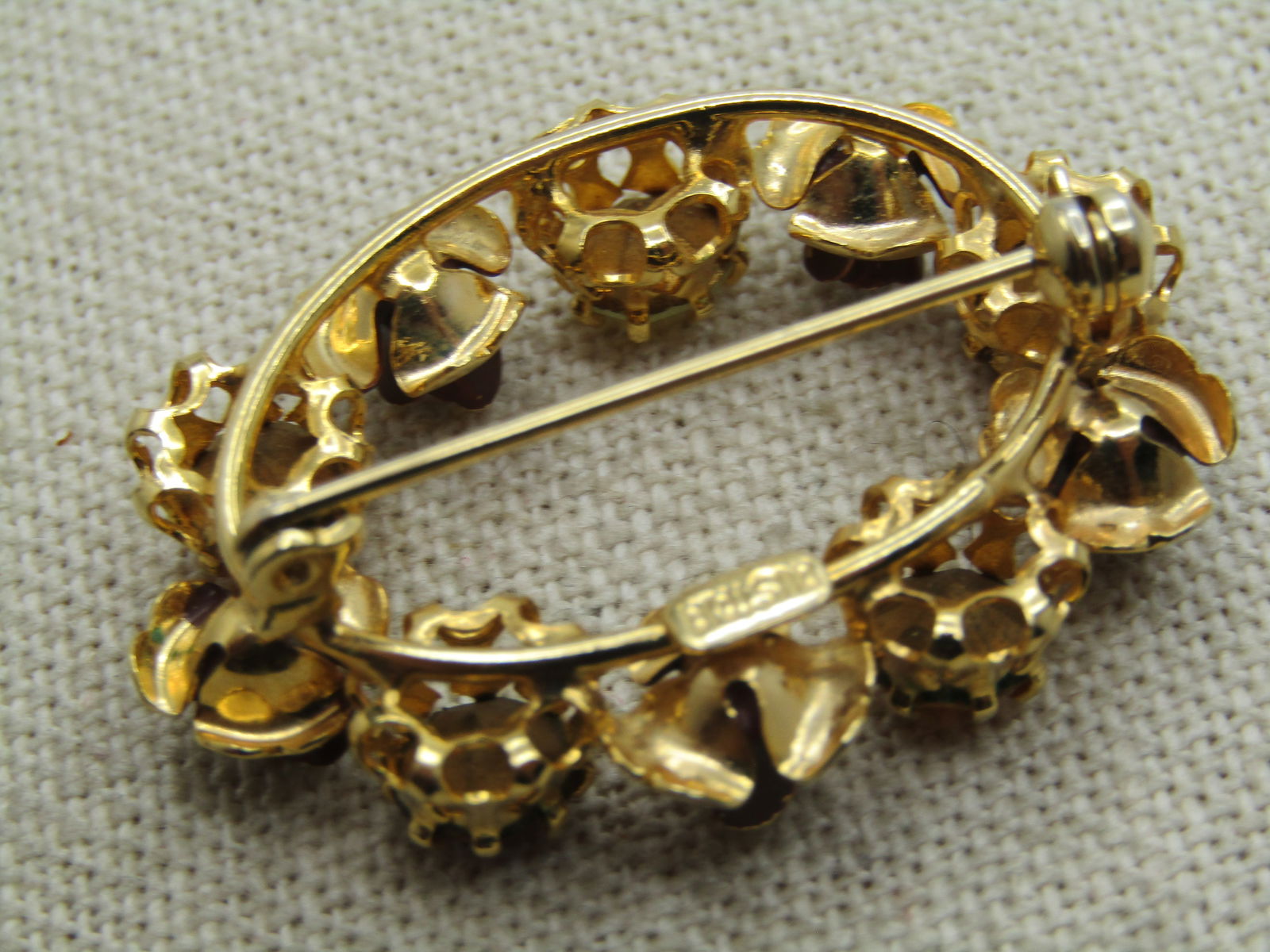 Vintage Austria Crystal Oval Brooch, Rose Blossoms, 1940's-1960's - 7