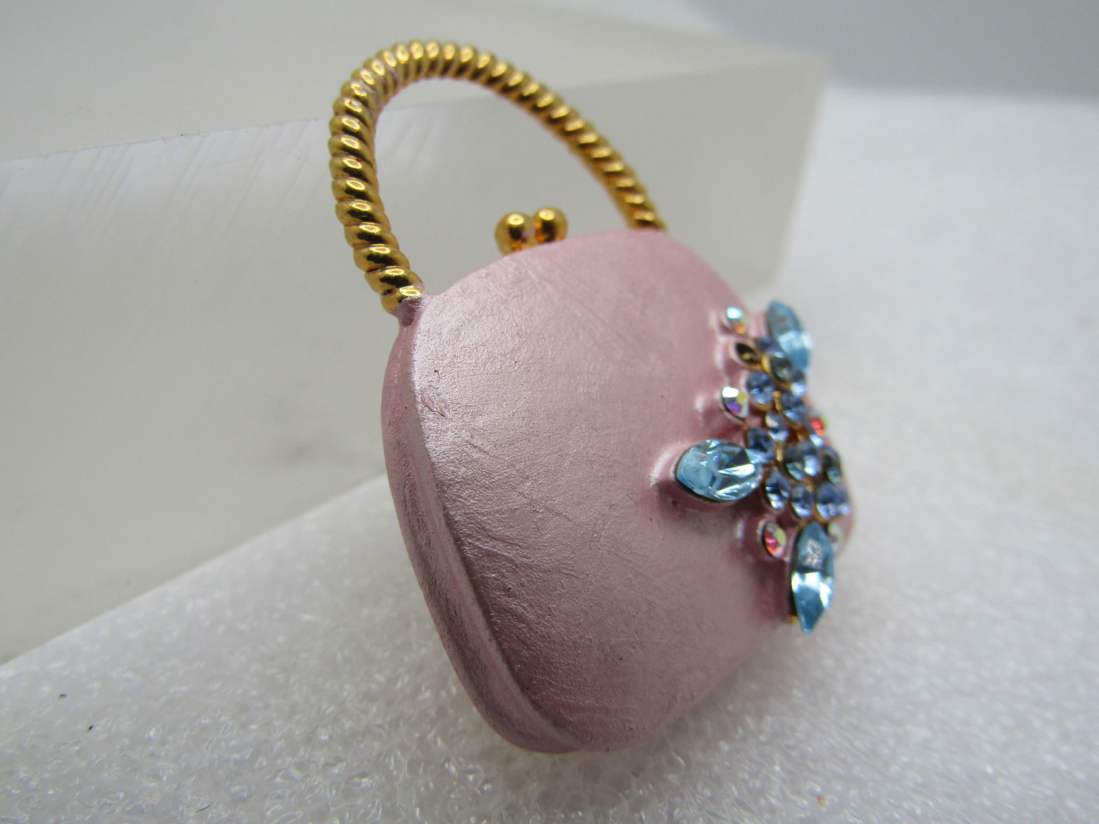 Vintage Pink Pearly Purse Tack Pin, Blue Rhinestones, 1980's - 3