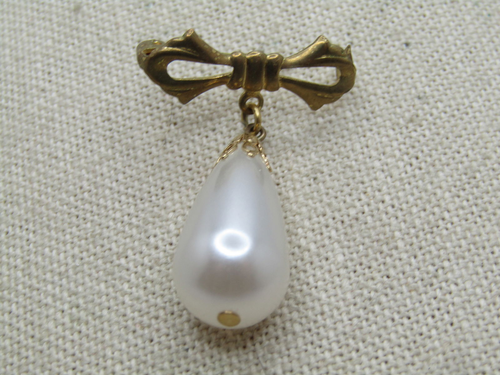 Vintage Bow & Drop Faux Pearl Brooch, 1940's-1950's - 6